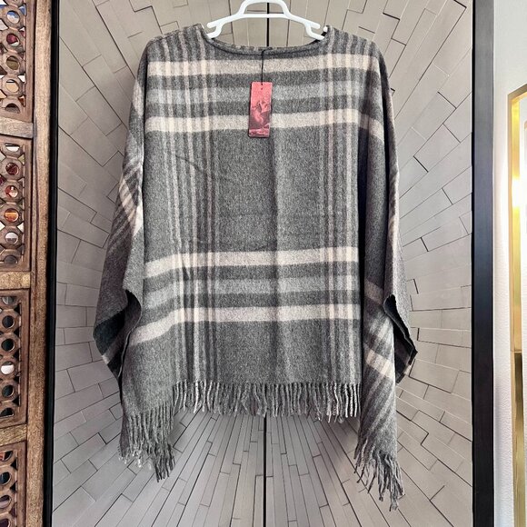 NWT Peruvian Connection 100% Alpaca Wool Grey Gray Plaid Poncho One Size… - Picture 1 of 8